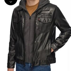 Levi’s Faux Leather Men's Black Trucker Jacket Sherpa Lined Full Zip